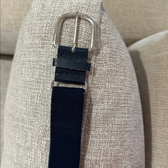 Sleek Navy Kids Belt with Silver Buckle - Picture 4 of 6